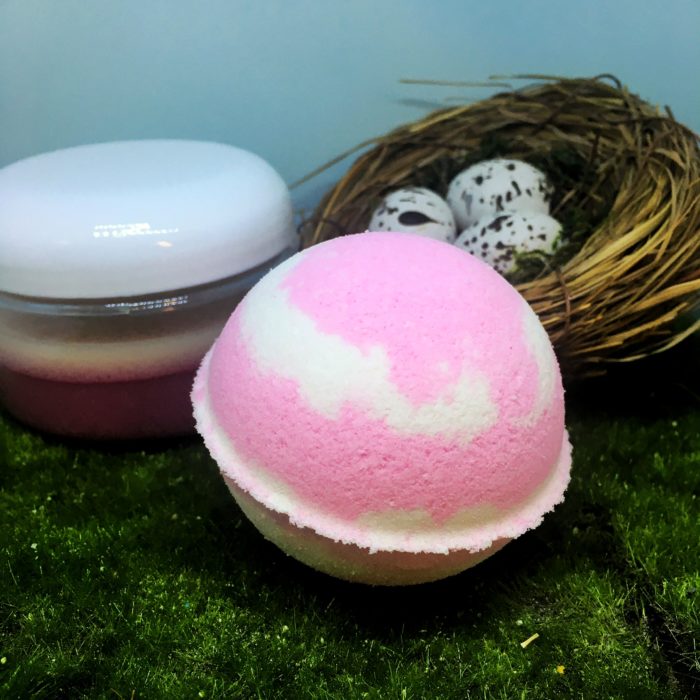 Mother's Day Gift Set- Sugar Scrub and Bath Bomb Mother's Day Gift Set- Sugar Scrub and Bath Bomb