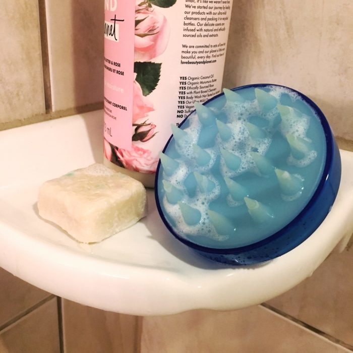 Shampoo Bar and Scalp Massager Shampoo Bar and Scalp Massager